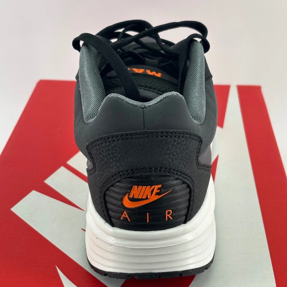 Nike Air Max Solo SE Mens 9.5 Anthracite Black Total Orange FJ2594-001 Sneakers